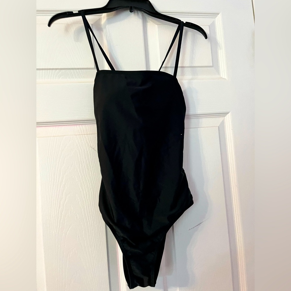 Plain Black 1 piece swimsuit